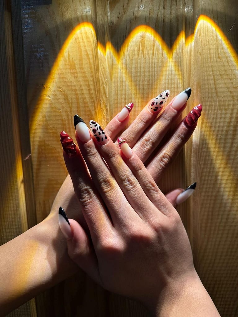 Osmanbey Protez Tırnak | DOPPLE STICH Şişli Tırnak Bakımı